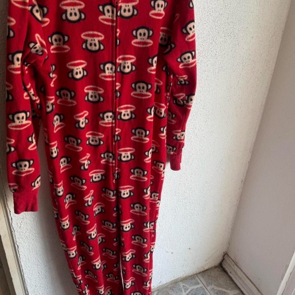 Paul Frank One-Piece Pajama soo cute size large 🐵